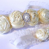 Classic Silk Rosette Garter Set