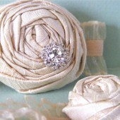 Chic Silk Single Rosette Bridal Garter Set