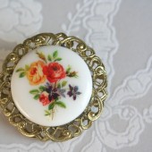 true vintage brooch hair comb