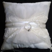 Allure ring pillow