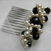 Black Crystal Pearl Comb
