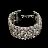     *  Geneve Vintage Chunky Crystal Bracelet 