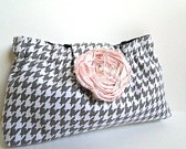 gray and pink clutch 