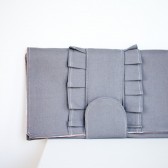 Ruffle clutch