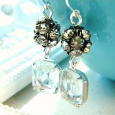 Clear Vintage Rhinestone Earrings