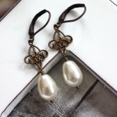 A Star Drop with Vintage Style Swarovski Crystal Pearls Earrings. Bride's Earrings.