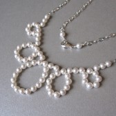 pearl loops necklace