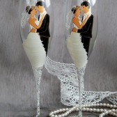 Hand painted Wedding Toasting Flutes Set of 2 Personalized Champagne glasses Wedding Valse