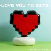 8 bit heart cake topper