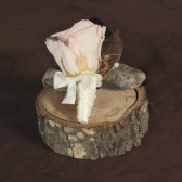 blush rose boutonniere