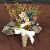farmhouse boutonniere