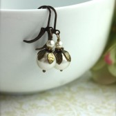  Ivory Creamy Swarovski Crystal Glass Pearls Leafy Dangle Earrings