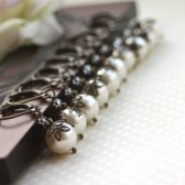 Vintage Style Wedding, Leaf, Ivory Pearls Earrings. 