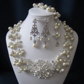 ROYALTY COLLECTION wedding jewelry, bridal jewelry set, pearl necklace, bracelet, earrings, swarovski pearls, crystals, rhinestones brooch