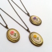 Hand embroidery floral locket, Set of 3.