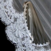 Modified Mantilla Veil w/ Alencon Lace