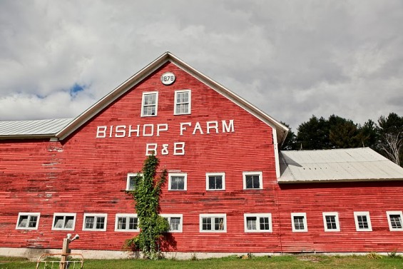 rustic wedding barn