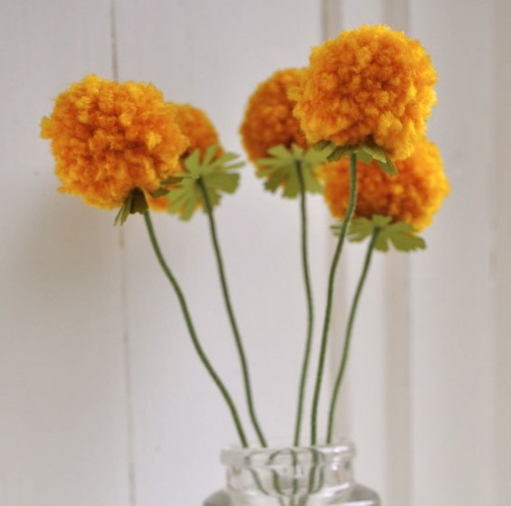pom-flower-dandelions pom flower dandelions
