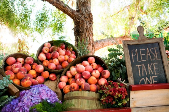 rustic wedding favors - peaches
