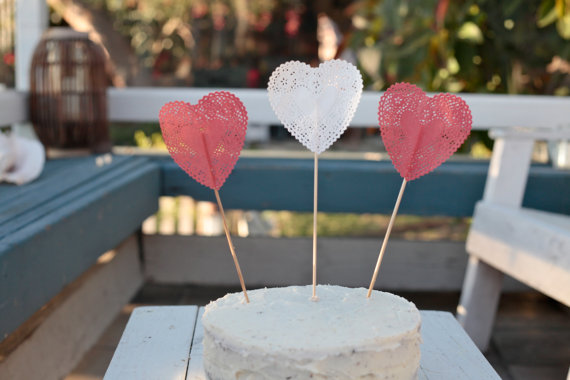 how to decorate a simple wedding cake