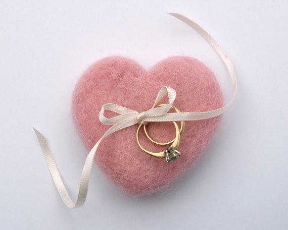 unique ring pillow