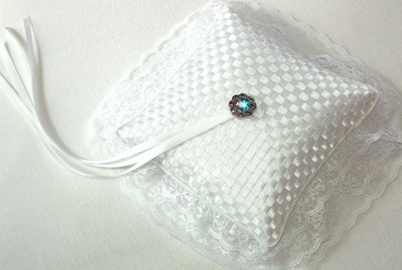woven ring pillow (by forever sweethearts) unique ring pillow styles