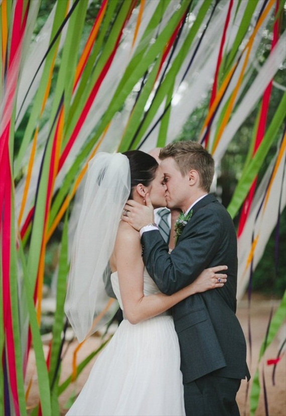 ceremony backdrops with ribbons