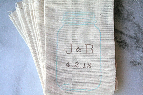 mason jar wedding favor muslin drawstring bags with mason jar and initials stamped