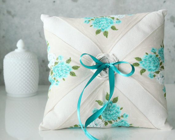 vintage ring pillows