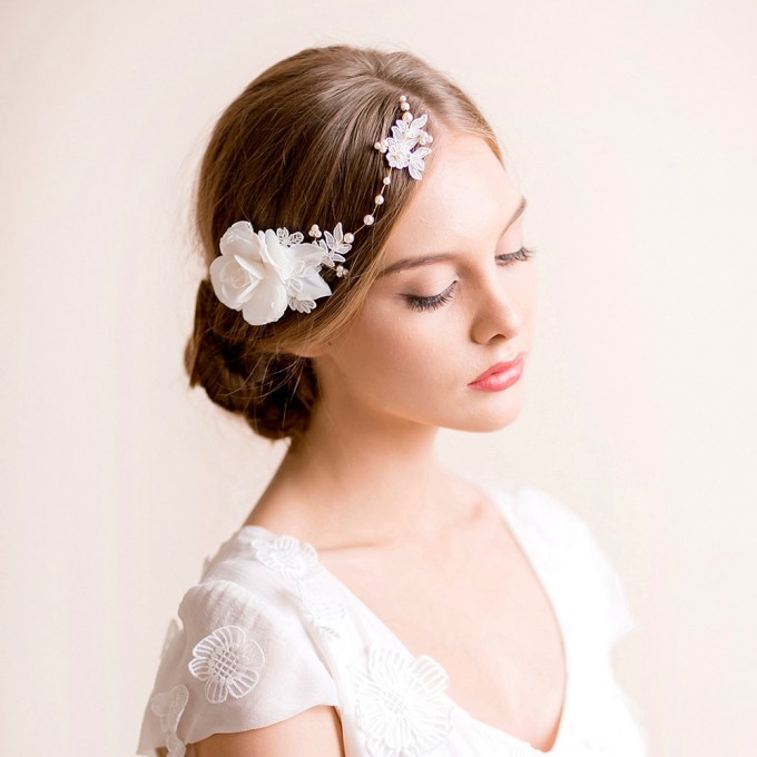 10 Beautiful Hairstyles & Accessories for Weddings