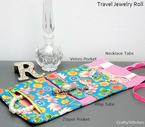 Jewelry Rolls for Bridesmaids (by CraftyStitches via Emmaline Bride)