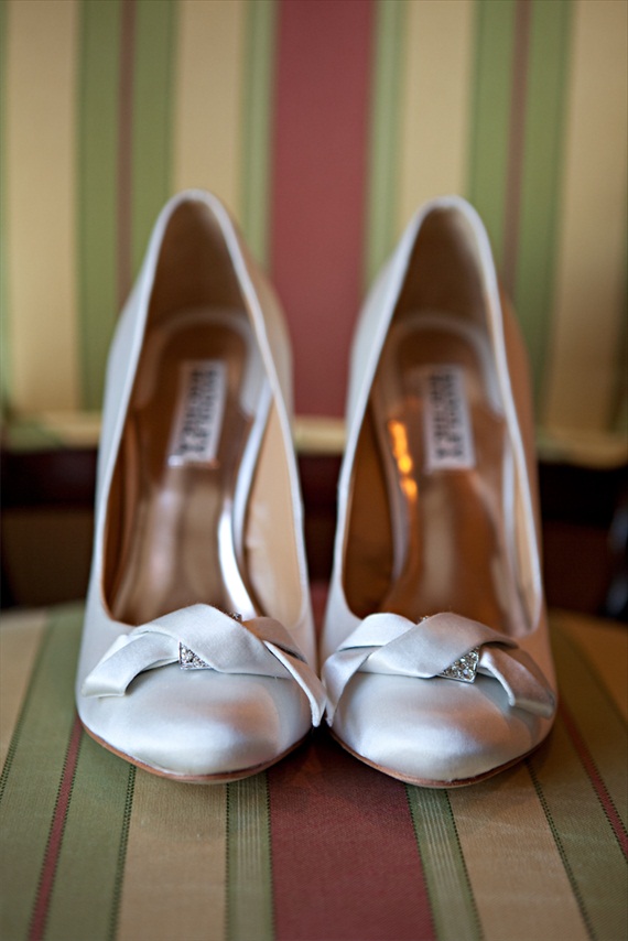 handmade wedding details via Emmaline Bride - photography by Shillawna Ruffner Photography