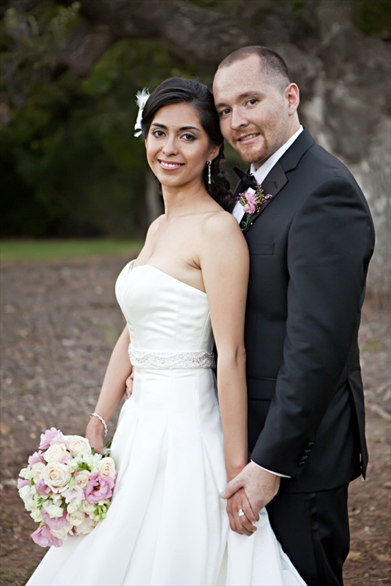 handmade wedding details via Emmaline Bride - photography by Shillawna Ruffner Photography