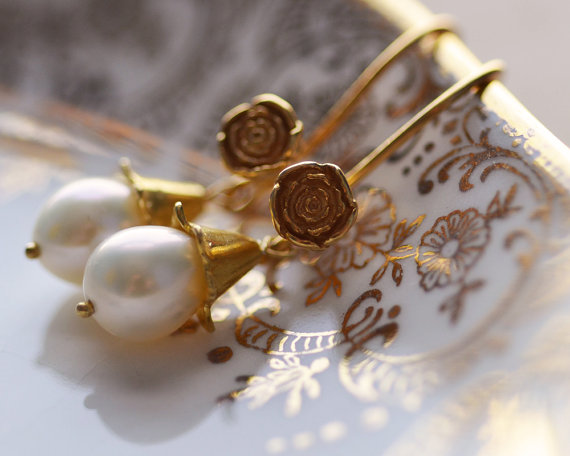 Wedding Jewelry (by Figment and Rather via Emmaline Bride)