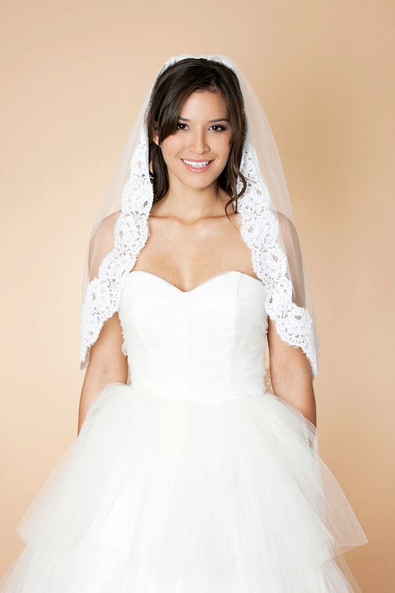 6 Ways to Wear a Veil via EmmalineBride.com (veil by Maria Aparicio)
