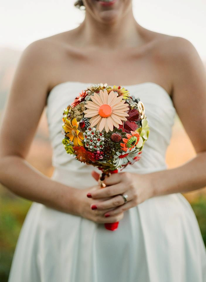 7 Unique Paper Flower Bouquets for Weddings