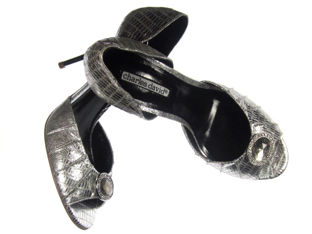 Graphite Gray Magnetic Shoe Clips
