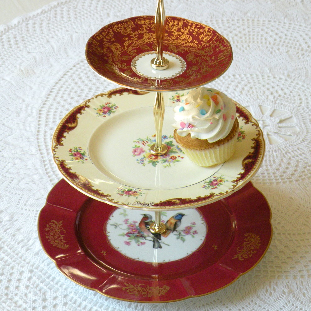 red lovebirds cupcake stand