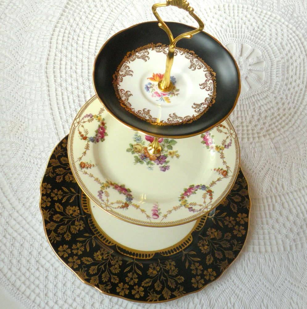 Black & Gold Floral Cupcake Stand