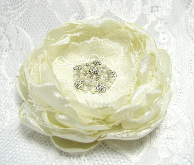 Ivory Hair Flower, Bridal Lace Hair Clip, Ivory Hair Clip, Ivory Flower