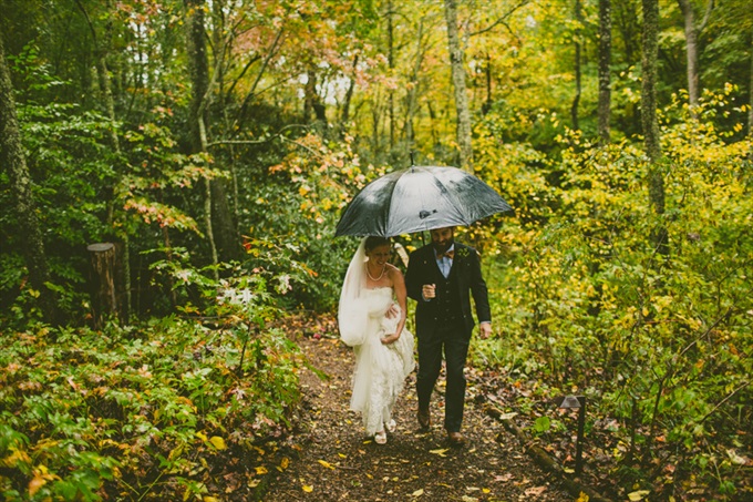 Carolyn Scott Photography | Unique Woodsy Wedding in North Carolina at Black Mountain Sanctuary - http://wp.me/p1g0if-xTG