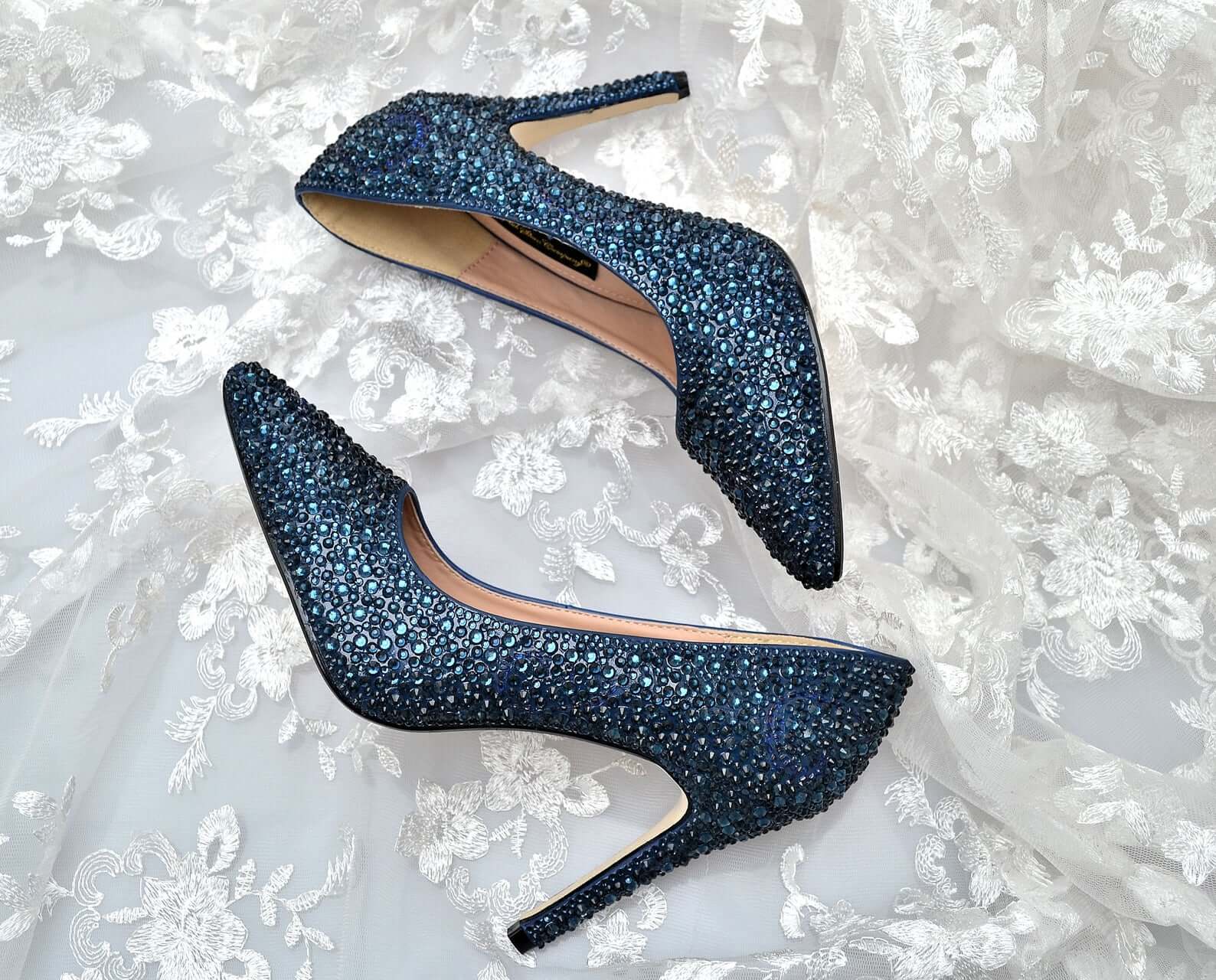 What Kind of Wedding Shoes Should the Bride Wear? Emmaline Bride