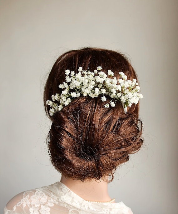 Coloured Baby Breath & Gypsos For Your Bridal Hairstyle Inspiration! |  WedMeGood