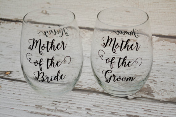 15 Gift Ideas for Future In-Laws -- Wedding Etiquette | Emmaline Bride ...