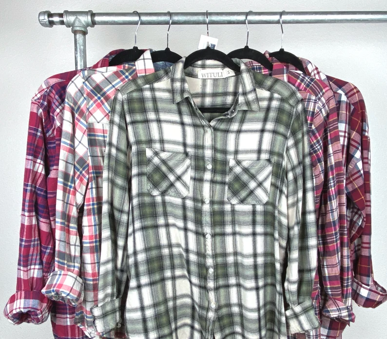 Flannel Bridesmaid Shirts for Getting Ready - and Keeping Cozy! Flannel Bridesmaid Shirts for Getting Ready - and Keeping Cozy!