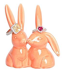 bunny ring holder | Engagement ring dishes | via Emmaline Bride | https://emmalinebride.com/engagement/beautiful-engagement-ring-dishes/
