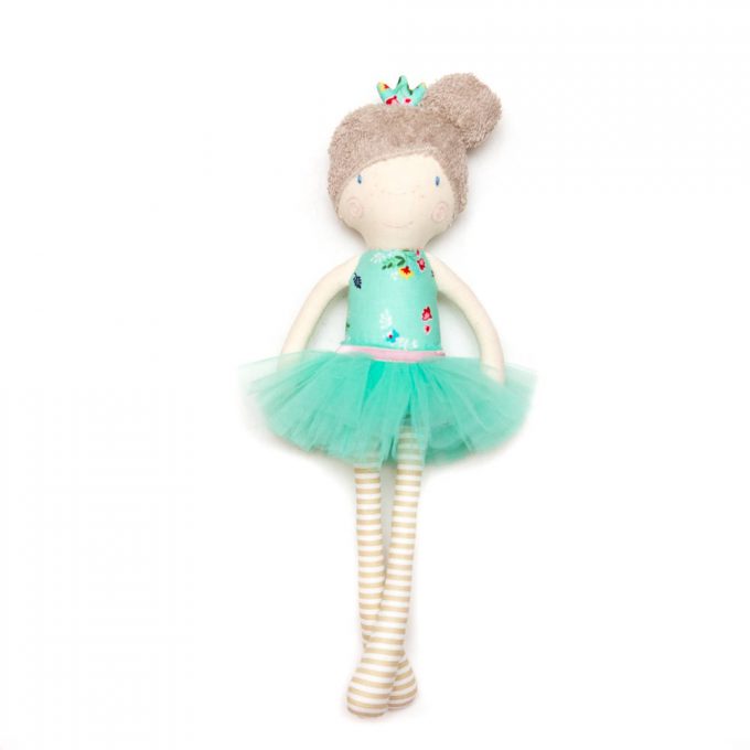 Does Flower Girl Stand During Ceremony Wedding Advice & Etiquette