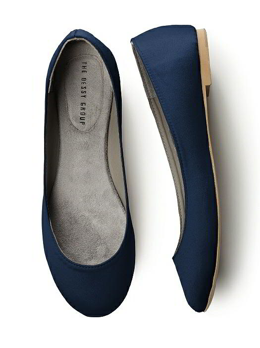 Cute Flats for Bridesmaids | Emmaline Bride Wedding Blog