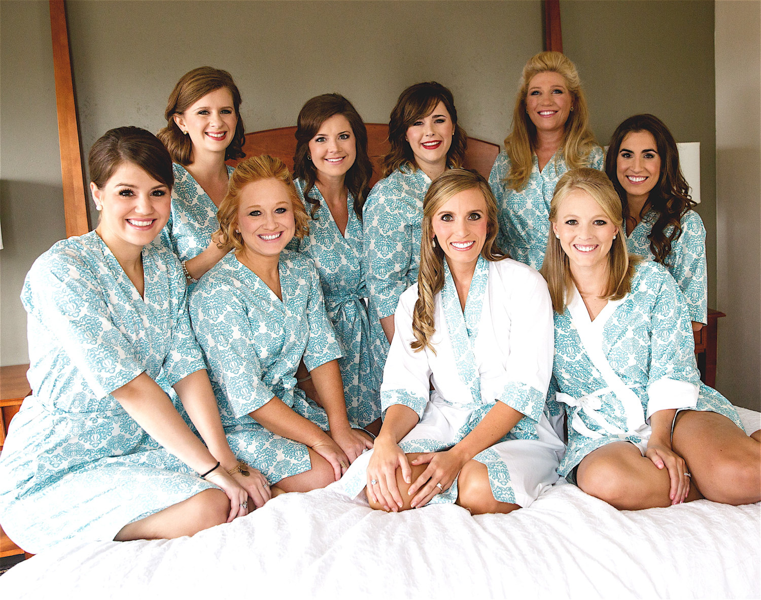 where to buy floral bridesmaid robes