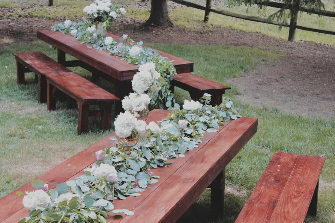 10 (Fun!) Wedding Decor Rentals That Look Awesome | Emmaline Bride®
